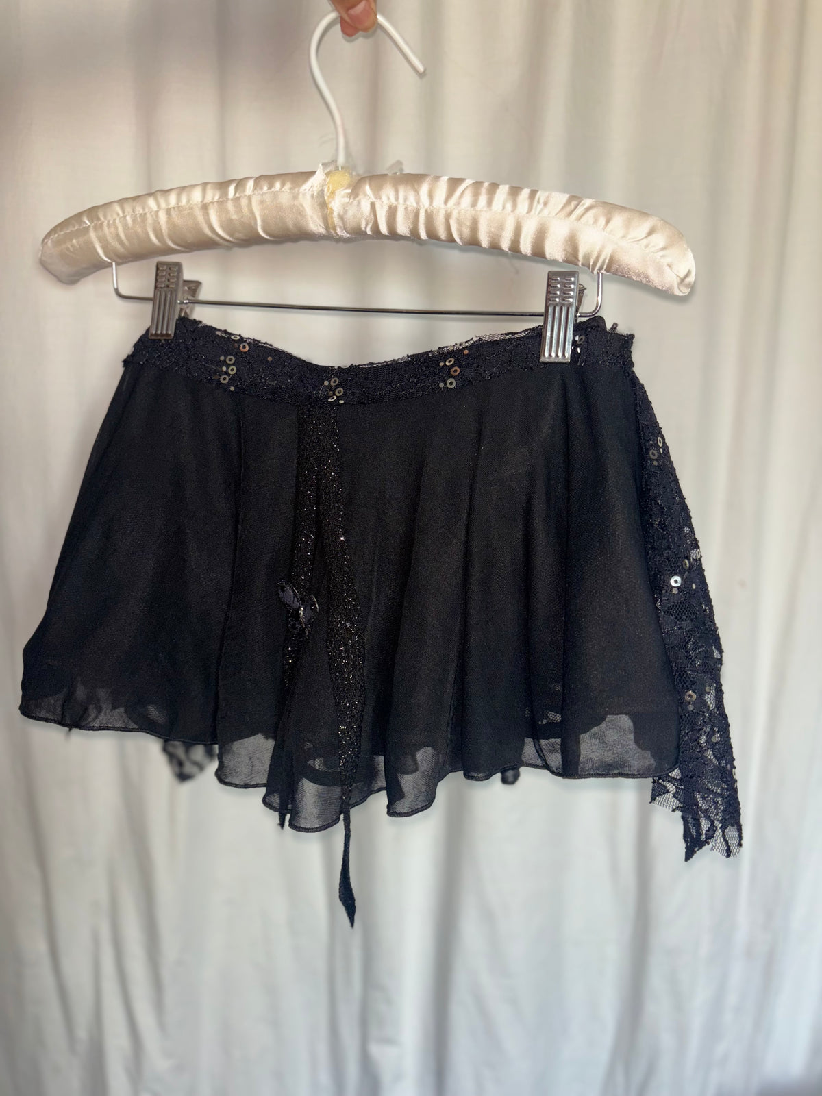 NIKKIAXL garbage mini R*CKST*AR F/W collection